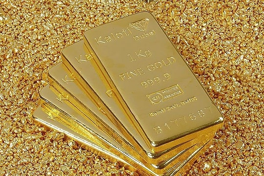 Giá vàng chiều nay 5/4: Tâm lý thị trường lung lay, vàng rơi ngay gần 2 triệu