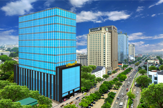 LPBank công bố tài liệu ĐHĐCĐ thường niên năm 2025: Mục tiêu tăng trưởng mạnh mẽ và chia cổ tức bằng tiền mặt 25%