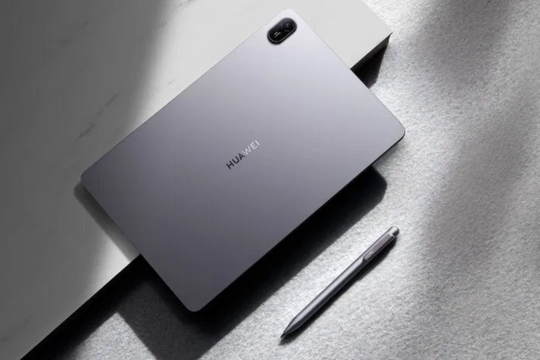 Chiếc máy tính bảng 4 loa, pin trâu, giá cực mềm khiến dân công nghệ bất ngờ