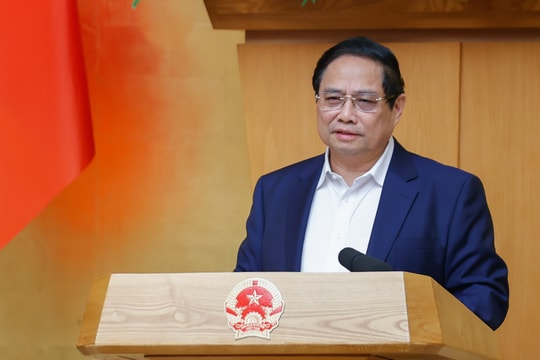 Thủ tướng: Càng khó khăn, thách thức, áp lực thì càng bản lĩnh, nỗ lực, phấn đấu vươn lên mạnh mẽ