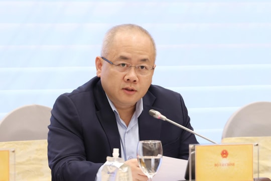 Bộ Tài chính “hé lộ” kịch bản tăng trưởng những tháng cuối năm