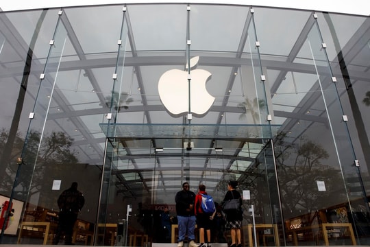 Apple bay hơi hơn 600 tỷ USD sau đòn thuế mới, iPhone sẽ đắt đỏ hơn?