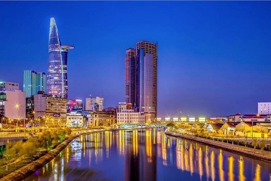 Lễ 30/4-1/5 ở TP.HCM: Loạt tour mới toanh khiến dân du lịch "phát sốt"