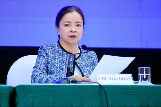 "Nữ tướng" Mai Thanh trở lại ghế quyền lực cao nhất tại REE