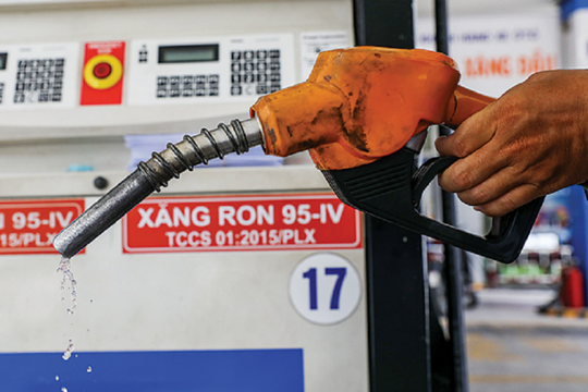 Giá dầu 'rơi tự do', liệu giá xăng ngày mai 10/4 có giảm sâu kỷ lục?