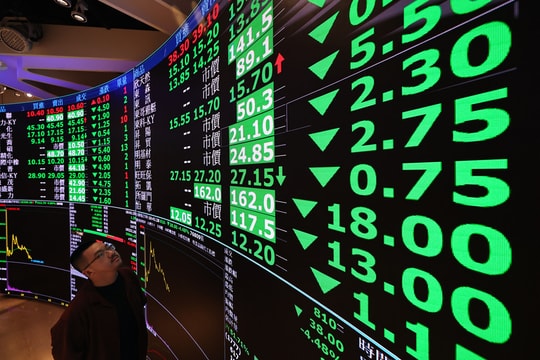 Chứng khoán châu Á khởi sắc nhờ diễn biến mới nhất từ thương mại Mỹ - Trung