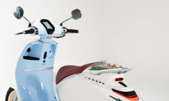 Mẫu xe máy 150cc vừa ra mắt khiến dân tình phát cuồng: Giá rẻ chưa từng có, Air Blade phải "chào thua"