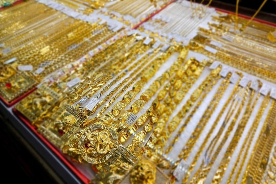 Dự báo giá vàng ngày mai 12/4: Chuyên gia khuyến cáo một điều quan trọng