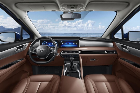 Chật vật cạnh tranh với Xpander, Veloz: Đây là những mẫu MPV giảm giá sâu nhất tháng 4