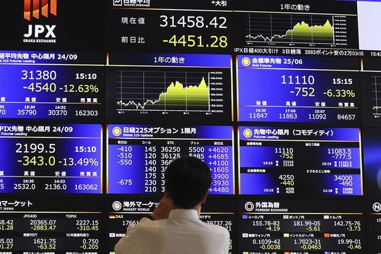 Chứng khoán châu Á tăng mạnh sau khi Mỹ miễn thuế thiết bị điện tử