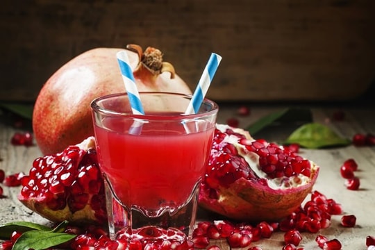 Chuyên gia Israel đánh giá loại nước đỏ như máu này "tốt nhất trên đời": bảo vệ sức khỏe tim mạch, giảm cholesterol xấu