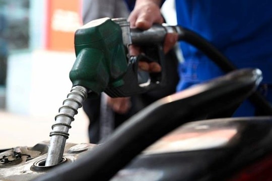 Giá xăng ngày mai 17/4 có thể giảm sâu, chạm đáy thấp nhất 4 năm