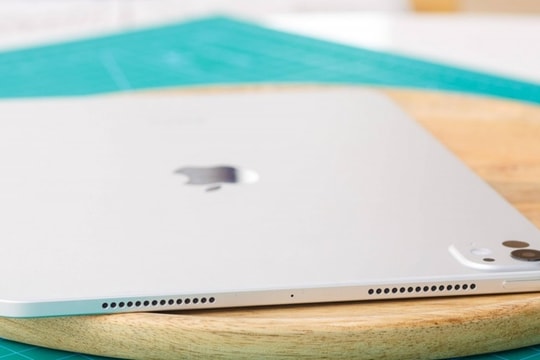 Siêu phẩm mỏng nhất lịch sử Apple khuấy đảo thị trường máy tính bảng: Gọn hơn, mạnh hơn, thông minh hơn