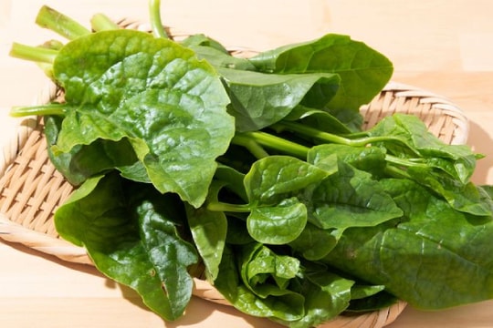 Tưởng là “bùa hộ mệnh” cho sức khỏe, loại rau này lại khiến nhiều người âm thầm rước họa vào thân