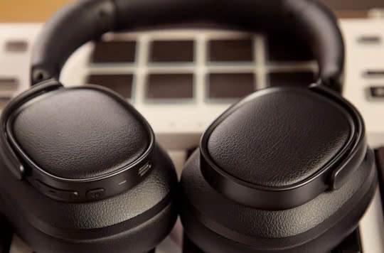 Chiếc tai nghe “đẹp mã”, thiết kế hạng sang, pin “trâu bò” nhưng âm thanh chưa chất