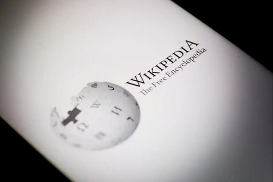 Chatbot AI “bào mòn” tài nguyên, bách khoa toàn thư nổi tiếng phải tung dữ liệu đặc biệt để cắt tải