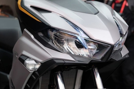 Giá xuống đáy, mẫu xe máy thể thao này được săn đón không kém xe ga