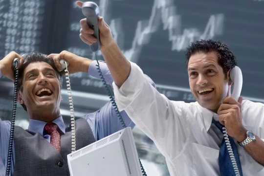 Khối ngoại phát tín hiệu tích cực phiên đầu tuần, FPT cùng VIC là tâm điểm