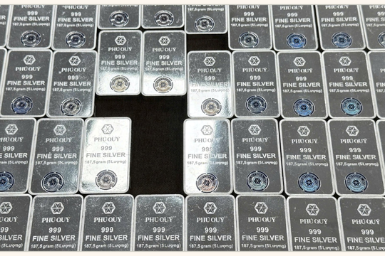 Giá bạc hôm nay 24/4/2025: Bật tăng trở lại sau cú điều chỉnh, nhưng vẫn “chạy sau” vàng