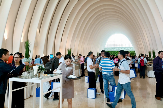 Hơn 1.000 cổ đông tham dự đại hội Sacombank, Tổng Giám đốc nói chỉ còn nút thắt cuối cùng để hoàn tất cơ cấu