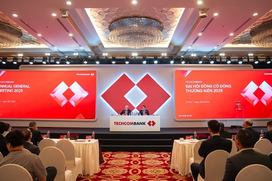 Chủ tịch Hồ Hùng Anh nói về vị thế của Techcombank trong cho vay bất động sản