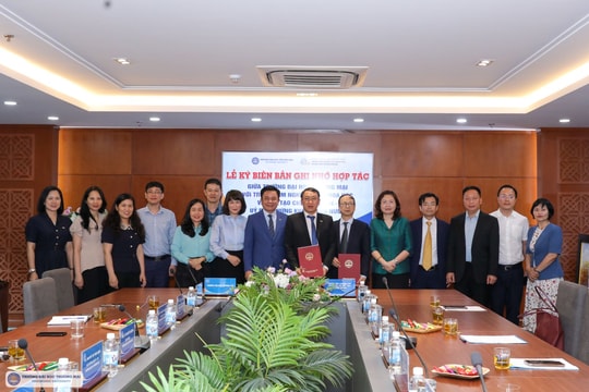 Thêm cơ hội cho sinh viên Đại học Thương mại tham gia thị trường chứng khoán