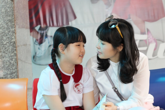 Từng là nhân viên bưu điện, cuộc sống hiện tại của nữ ca sĩ gốc Bắc khiến nhiều người mơ ước: Lấy chồng hơn 13 tuổi, sinh 4 con, sở hữu nhà mặt tiền trăm tỷ