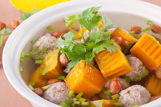 Ngỡ là "vàng" cho sức khỏe, nhưng 6 nhóm người này ăn vào chỉ thêm rước bệnh vào thân