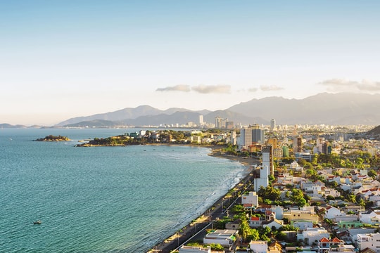 Sáp nhập 2 tỉnh Duyên hải Nam Trung Bộ: Diện tích mới rộng 8.555 km², dân số hơn 2,2 triệu người