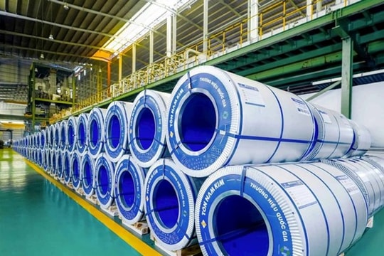 Chủ tịch một doanh nghiệp thép vừa trấn an về thuế quan Mỹ, xuất khẩu quý I vẫn mất tới 43%