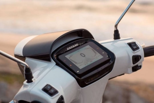 Đối thủ đáng gờm của Honda SH lộ diện: Thiết kế đẹp, trang bị xịn, đi 400km mới phải đổ xăng