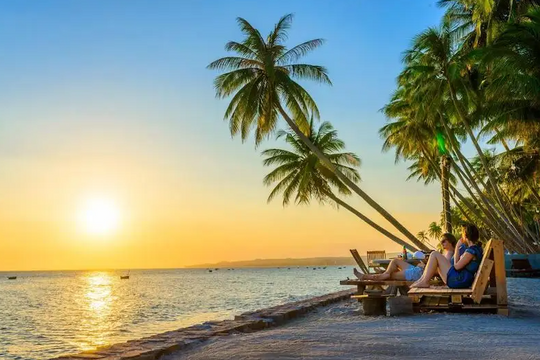 Khi Mũi Né thì thầm bằng biển xanh và cát trắng: Ai đi rồi cũng vấn vương