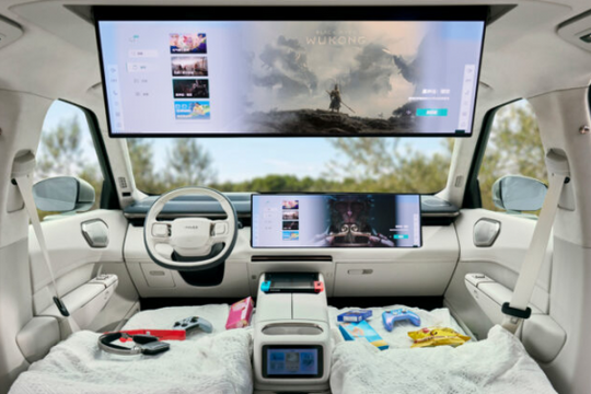 Ô tô điện Trung Quốc khiến thế giới choáng váng: SUV 6 chỗ, tăng tốc như siêu xe, giá "mềm" không tưởng