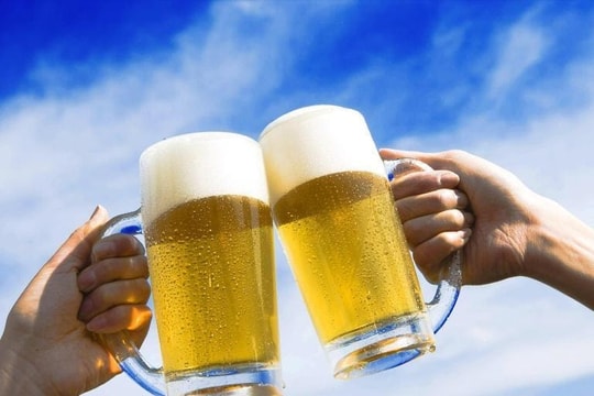 Ôm gần 27.000 tỷ đồng đi gửi ngân hàng, lợi nhuận ông lớn ngành bia Sabeco vẫn "bốc hơi" gần 22%