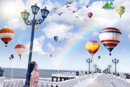 Không chỉ có biển xanh và sóng vỗ, biển Hải Tiến còn cất giấu những ngọt ngào khó rời