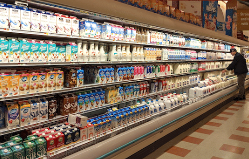 Kim ngạch tăng mạnh 40%, Việt Nam nhập khẩu sữa nhiều nhất từ quốc gia nào trong 3 tháng đầu năm?