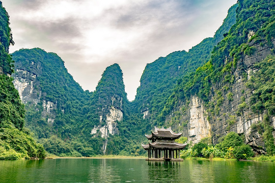 Không phải Đà Lạt, cũng chẳng phải Hạ Long: Vùng đất kỳ ảo này khiến tôi thổn thức mãi không thôi