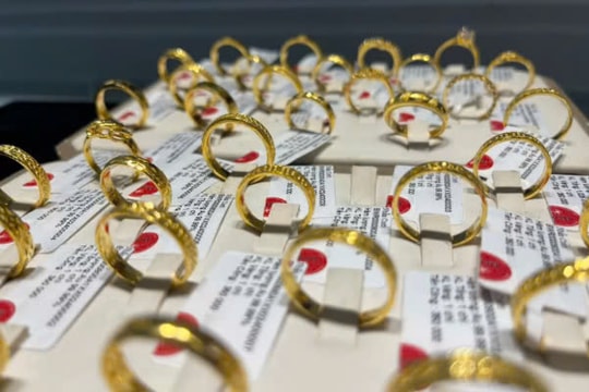 Giá vàng nhẫn hôm nay 19/11: Chấm dứt đà giảm, nhà đầu tư quay lại gom hàng