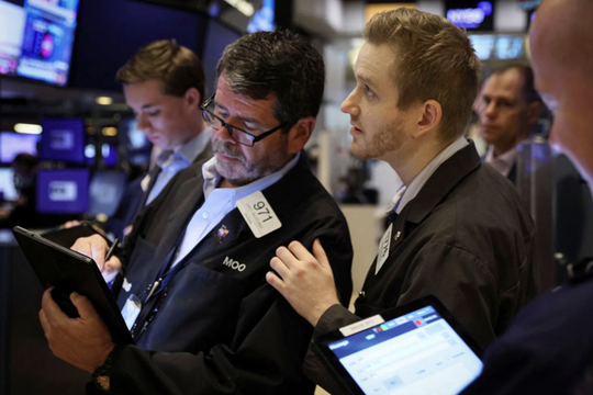 Chứng khoán Mỹ cũng "nín thở" chờ diễn biến đàm phán thương mại