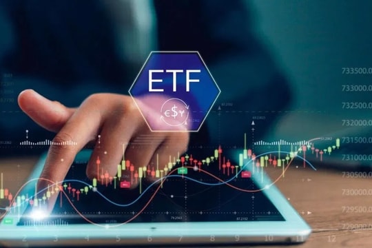 ETF rút ròng hơn 6.500 tỷ, nhà đầu tư nên làm gì trong quý II/2025?
