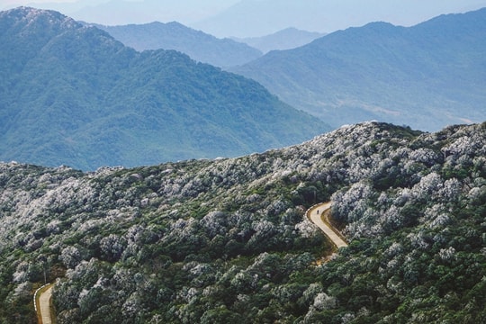 Bản đồ du lịch Cao Bằng: Đường lên Phia Oắc, dừng chân Phúc Sen, lắng nghe thác Bản Giốc thì thầm