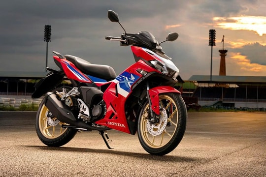 Cầm lái Honda Winner X 2024: Mạnh mẽ, thể thao và nâng cấp đáng giá với ly hợp chống trượt