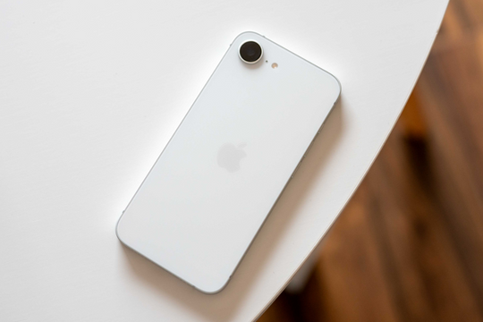 Chiếc iPhone đời mới của Apple giảm đậm sâu giữa tháng 5/2025: Mua đi chờ chi!