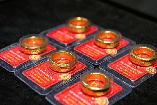 Giá vàng nhẫn hôm nay 11/5: Chênh lệch chưa từng thấy, cơ hội để xuống tiền?