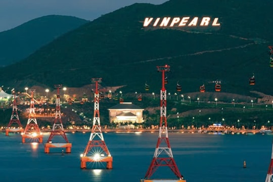 Một ngày trước khi lên HOSE: Vinpearl (VPL) ở đâu so với các doanh nghiệp cùng ngành?