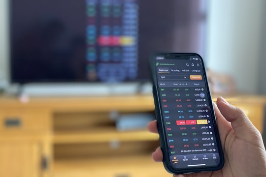 Toàn thị trường đồng thuận, chứng khoán phiên sáng tiếp đà tăng