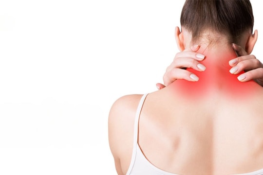 3 phút mỗi ngày, bài tập này giúp bạn hết mỏi gáy và ngủ ngon