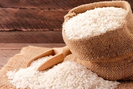 Giá lúa gạo hôm nay 14/5: Thị trường gạo đứng giá, nhưng “phụ phẩm vàng” lại lặng lẽ lên ngôi?