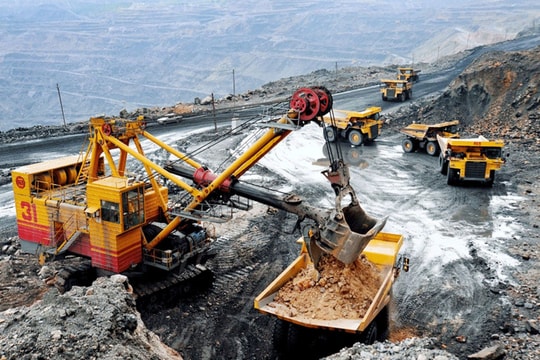 Từ cổ phiếu suýt hủy niêm yết đến “ngôi sao” cổ tức và thị giá, Khoáng sản Hà Giang (HGM) đang sở hữu điều gì đặc biệt?