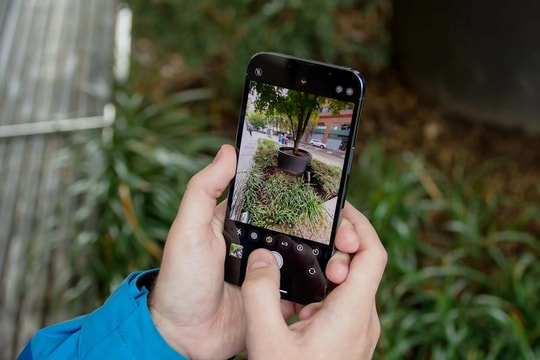 Trải nghiệm iPhone 13 Pro năm 2025: Một chiếc “Pro” không cần mới nhưng vẫn đỉnh